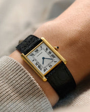 Load image into Gallery viewer, Cartier 18K gold tank watch W5200002