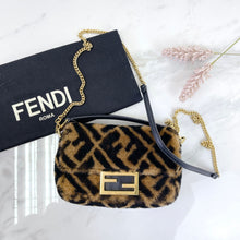 Load image into Gallery viewer, Fendi mini baguette, gold hdw