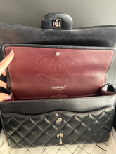 Load image into Gallery viewer, Chanel black lambskin jumbo, silver hdw
