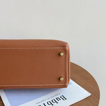 Load image into Gallery viewer, Hermes Kelly 32 Togo leather, gold x gold hdw, stamp A 2017