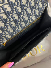 Load image into Gallery viewer, Dior 30 Montaigne chain bag, with gold hdw