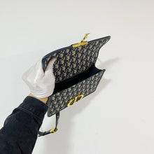 Load image into Gallery viewer, Dior Montaigne 30 navy blue, gold hdw