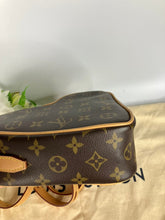 Load image into Gallery viewer, Louis Vuitton game on coeur monogram heart bag