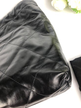 Load image into Gallery viewer, Chanel 22 medium black calfskin, gold hdw