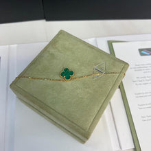 Load image into Gallery viewer, Van Cleef & Arpels (VCA) green malachite pendant, 18k yellow gold