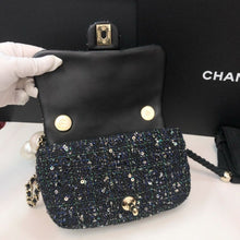 Load image into Gallery viewer, Chanel tweed sequin bag with pearl handle