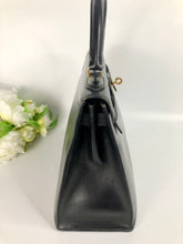 Load image into Gallery viewer, Hermes Vintage black box Kelly 28, gold hdw.