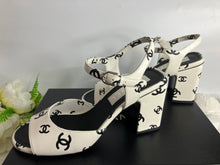 Load image into Gallery viewer, Chanel white and black brand new lambskin heels