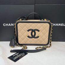 Load image into Gallery viewer, Chanel two tone vanity case medium