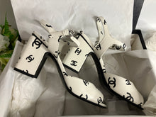 Load image into Gallery viewer, Chanel white and black brand new lambskin heels