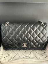 Load image into Gallery viewer, Chanel black lambskin jumbo, silver hdw