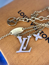 Load image into Gallery viewer, Louis Vuitton iconic pink enamel and brass necklace