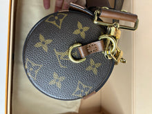 Load image into Gallery viewer, Louis Vuitton papillon trunk monogram
