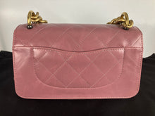 Load image into Gallery viewer, Chanel mauve pink quilted calfskin flap with gold hdw