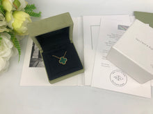 Load image into Gallery viewer, Van Cleef & Arpels (VCA) green malachite pendant, 18k yellow gold