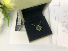 Load image into Gallery viewer, Van Cleef & Arpels (VCA) green malachite pendant, 18k yellow gold