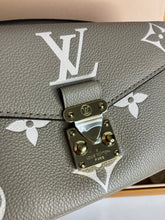Load image into Gallery viewer, Louis Vuitton Pochette Métis East West, Dove / Cream
