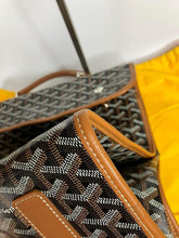 Load image into Gallery viewer, Goyard Saint Leger Briefcase Backpack Coated Canvas