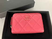 Load image into Gallery viewer, Chanel coral pink caviar coin purse, card holder. Light gold hdw