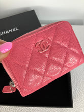 Load image into Gallery viewer, Chanel coral pink caviar coin purse, card holder. Light gold hdw