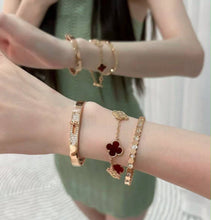 Load image into Gallery viewer, Hermes Kelly bracelet rose gold and diamonds