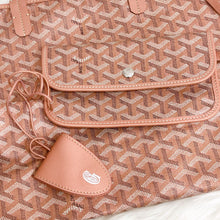 Load image into Gallery viewer, Goyard tote PM size, rare pink colour