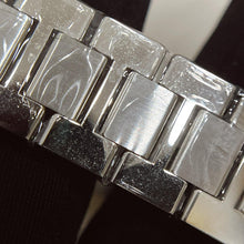 Load image into Gallery viewer, Cartier watch W5200013 with Diamonds 31mm