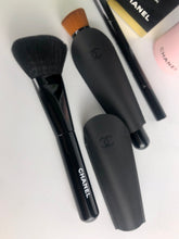 Load image into Gallery viewer, Chanel BNIB rose ballerine brush set
