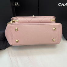 Load image into Gallery viewer, Chanel small pink business affinity, gold hdw
