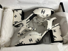 Load image into Gallery viewer, Chanel white and black brand new lambskin heels
