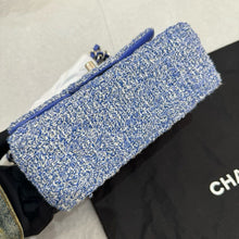 Load image into Gallery viewer, Chanel blue tweed mini, silver hdw chip
