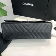 Load image into Gallery viewer, Chanel so black medium chevron
