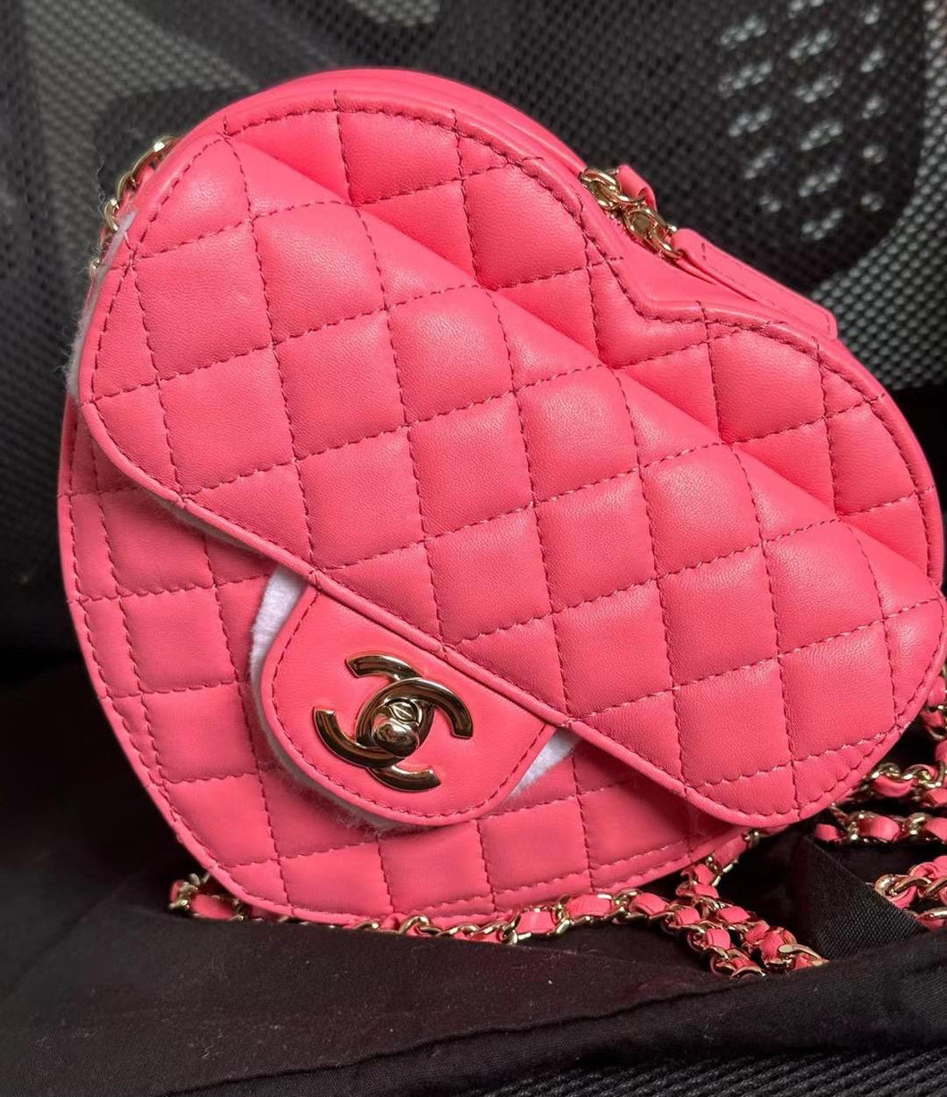 Chanel 22s pink lambskin heart bag, gold hdw