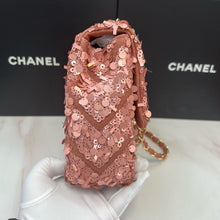 Load image into Gallery viewer, Chanel medium pink sequin bag
