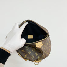 Load image into Gallery viewer, Louis Vuitton classic monogram bumbag
