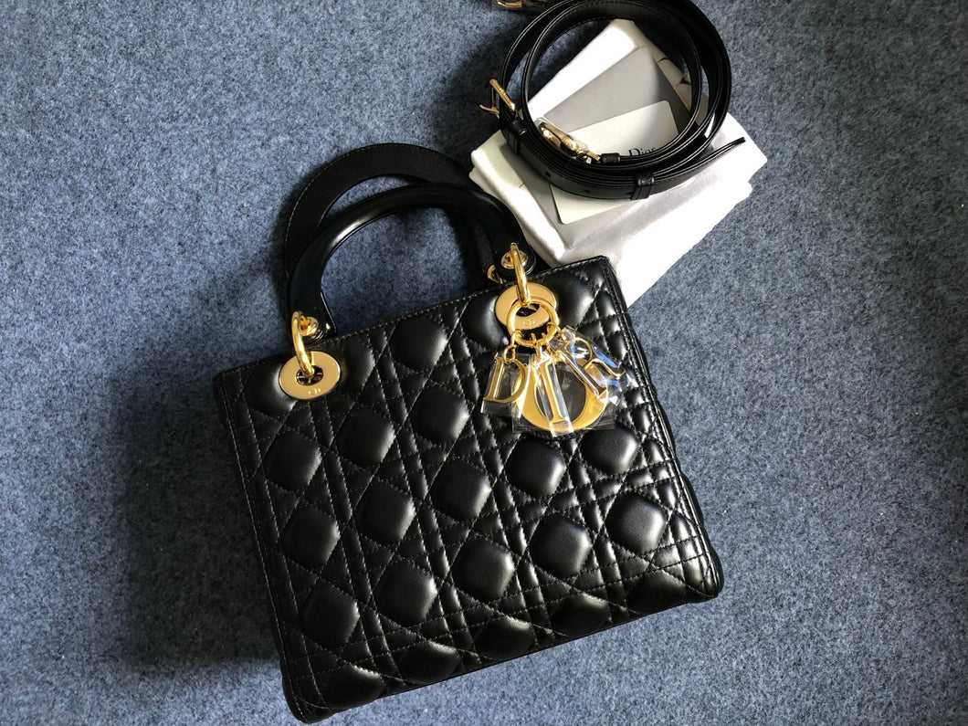 Lady Dior black medium cannage lambskin, gold hdw