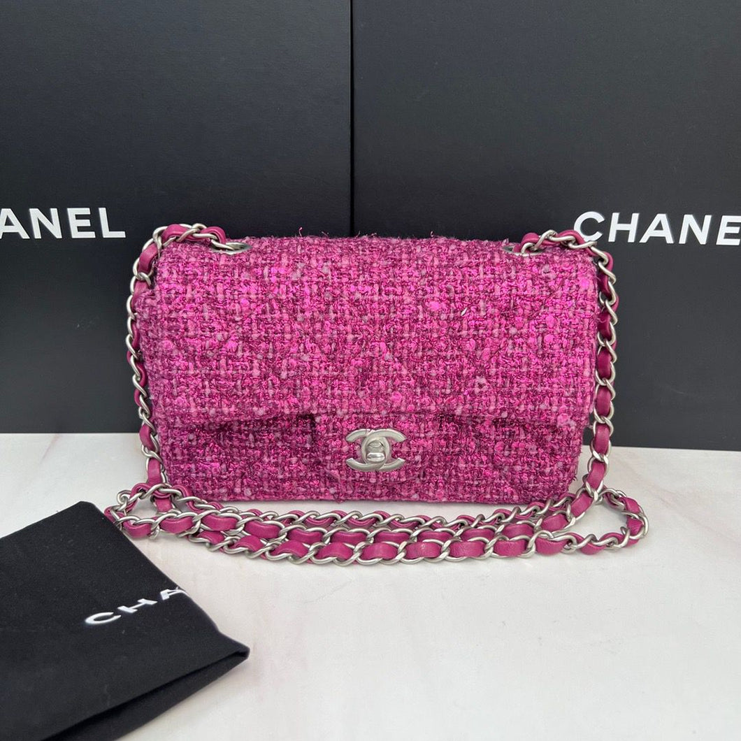 Chanel pink tweed mini, silver hdw