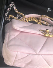 Load image into Gallery viewer, Chanel 19 light pink small, 22p pink
