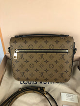 Load image into Gallery viewer, Louis Vuitton Pochette Metis reverse
