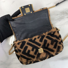 Load image into Gallery viewer, Fendi mini baguette, gold hdw
