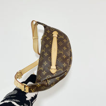 Load image into Gallery viewer, Louis Vuitton classic monogram bumbag
