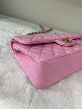 Load image into Gallery viewer, Chanel pink small caviar classic flap, gold hdw.
