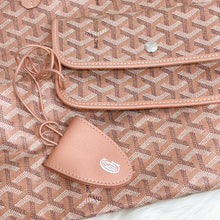 Load image into Gallery viewer, Goyard tote PM size, rare pink colour
