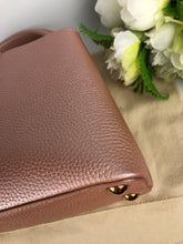 Load image into Gallery viewer, Louis Vuitton pink pearl capucines BB in taurillon leather
