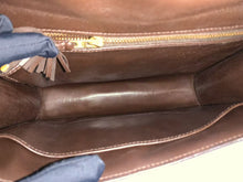 Load image into Gallery viewer, Hermes Vintage Constance 23, brown crocodile
