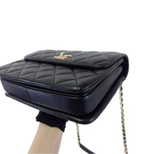 Load image into Gallery viewer, Chanel black trendy in small lambskin, Rose gold hardware
