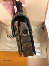 Load image into Gallery viewer, Louis Vuitton Pochette Metis reverse
