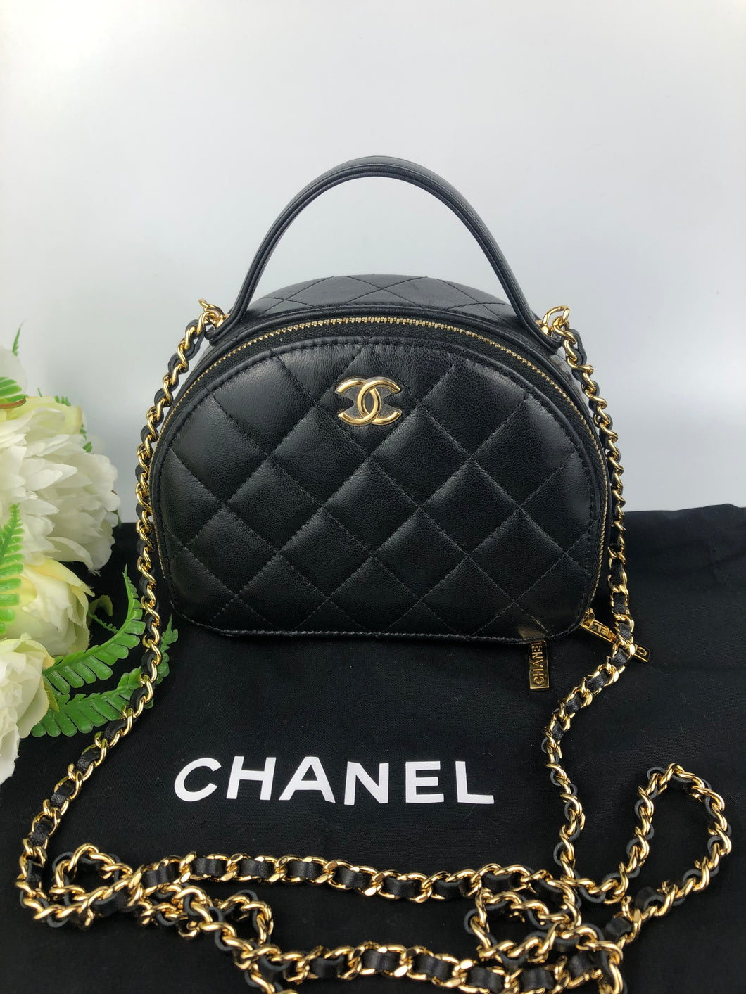 Chanel black lambskin clutch with chain, gold hdw