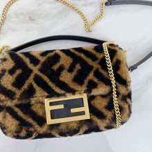 Load image into Gallery viewer, Fendi mini baguette, gold hdw
