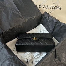 Load image into Gallery viewer, Chanel black caviar classic flap, gold hdw
